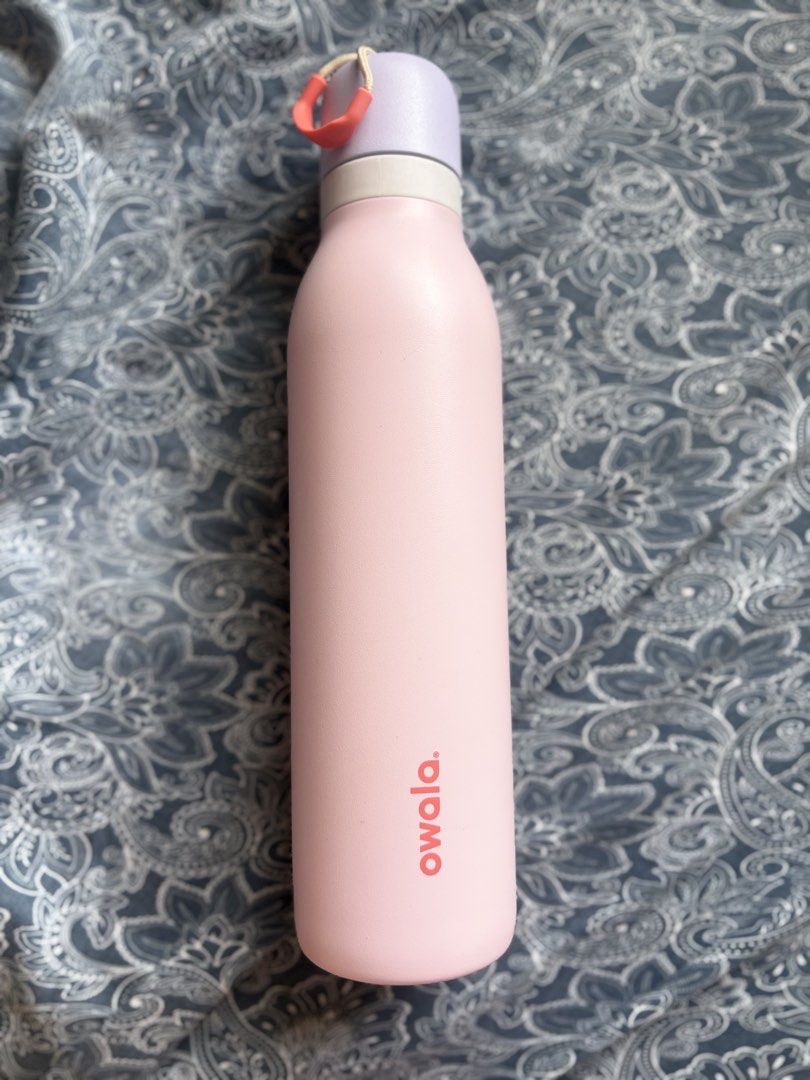 Owala Twist Blossom Bunny 24oz (Category: Water Bottles & Tumblers) located in Consolacion. Submitted by plum_alys (Listing ID 1439648803, Image 1). Description: • Preloved • used but not abuse (will sterilize before shipping) • ₱2200 if with boot • Mode of Payment: Gcash, Gotyme, maribank (preferred) • Mode of Delivery: J&T only (Shipping feel will be paid along with the item’s payment).