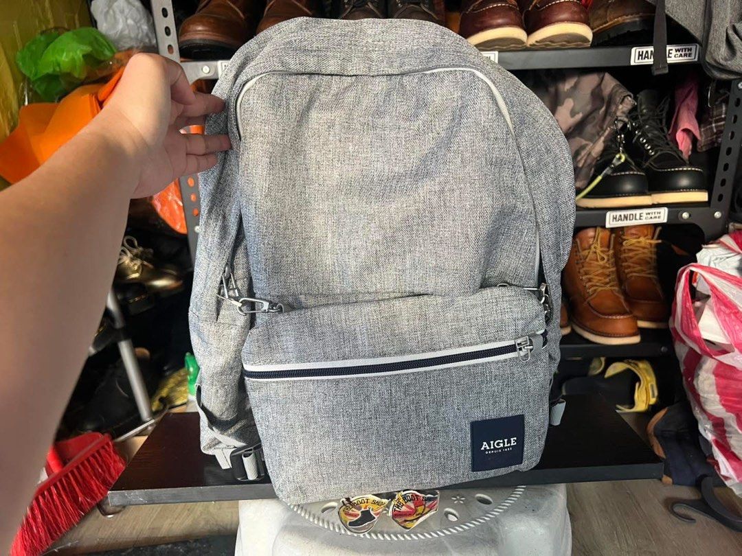 Pacsafe X Aigle Backpack 🎒 (Category: Backpacks) located in Quezon City. Submitted by edsantos27 (Listing ID 1439686226, Image 2). Description: Pacsafe X Aigle Anti Teft Backpack 🎒 Made in China 🇨🇳 Fresh with small pouch 👝 Php 2,499 firm No issues nor defects Pm if interested Store pick up or shipping Stall 08 inside Bambang Market in tondo Manila .