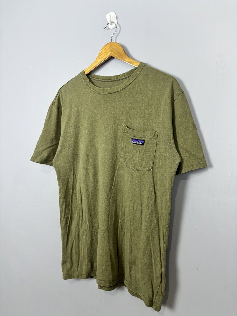 Patagonia Pocket Tee Olive Green (Category: Tshirts & Polo Shirts ) located in Mabalacat. Submitted by doughnutthrift (Listing ID 1439676494, Image 2). Description: PATAGONIA POCKET TEE Excellent condition W- 21” L- 28” No issue.