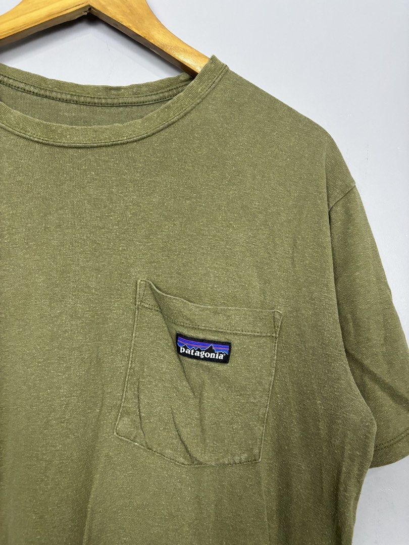 Patagonia Pocket Tee Olive Green (Category: Tshirts & Polo Shirts ) located in Mabalacat. Submitted by doughnutthrift (Listing ID 1439676494, Image 3). Description: PATAGONIA POCKET TEE Excellent condition W- 21” L- 28” No issue.