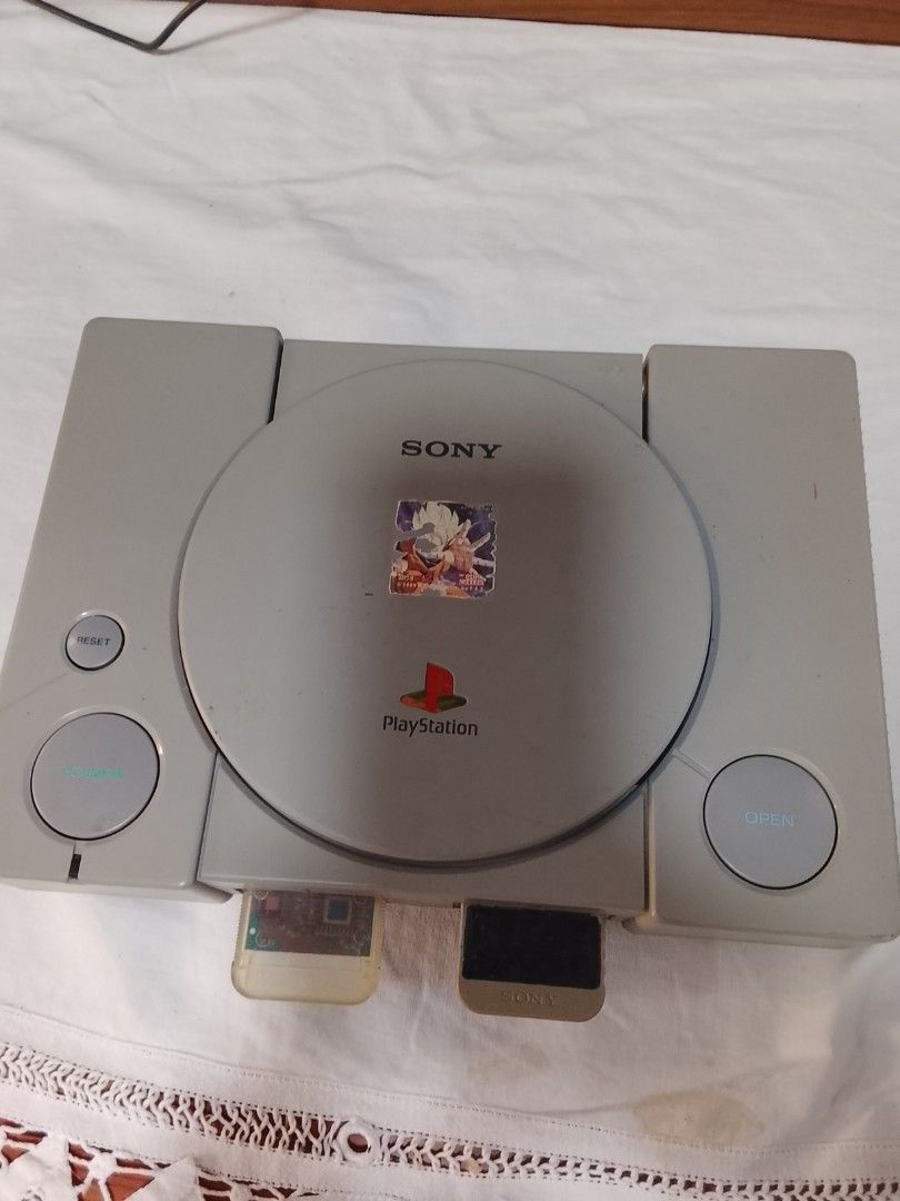 Playstation One (Category: PlayStation) located in Manila. Submitted by coinhunter8 (Listing ID 1439711163, Image 1). Description: Playstation 1 2 memory card with controller made in japan gunagana sya if you like. original first owner here..