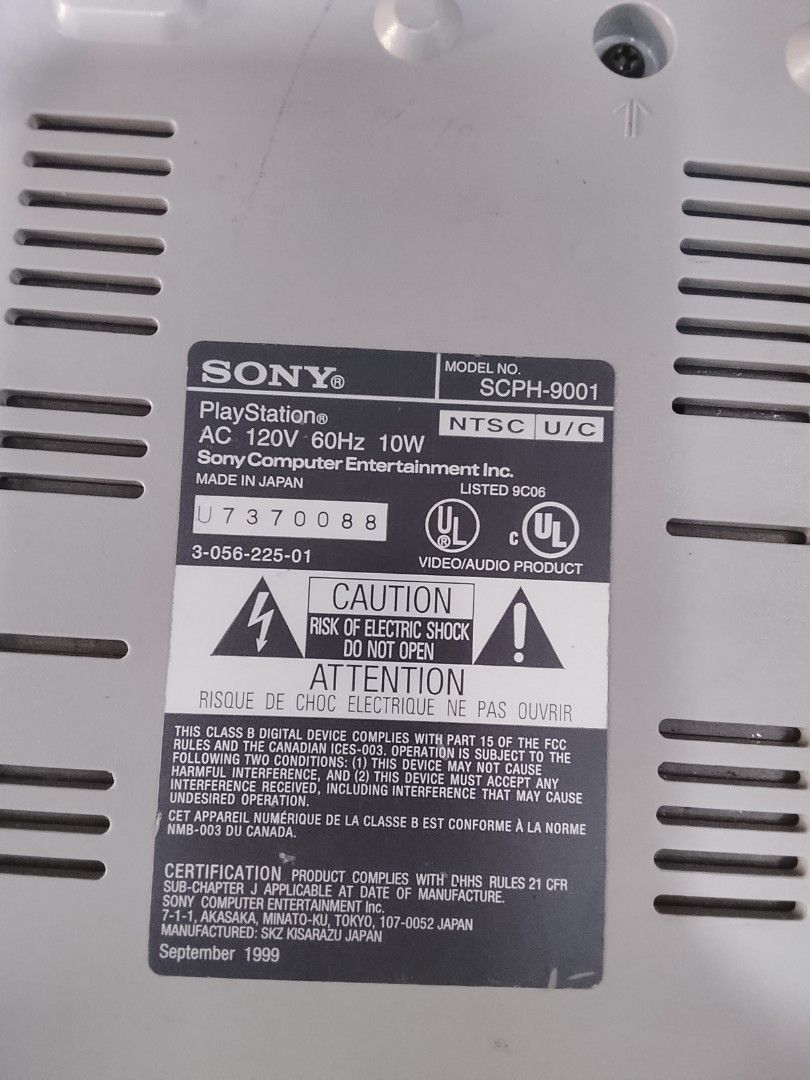 Playstation One (Category: PlayStation) located in Manila. Submitted by coinhunter8 (Listing ID 1439711163, Image 3). Description: Playstation 1 2 memory card with controller made in japan gunagana sya if you like. original first owner here..
