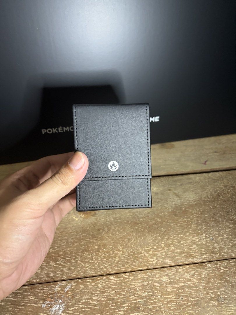Pokemon Trading Card Game Classic Card Case (Category: Trading Cards Accessories) located in Bacoor. Submitted by leroj07 (Listing ID 1439626046, Image 3). Description: - Black card case for Pokemon TCG. - Magnetic closure. - Features a logo. - Made of leather-like material. - Protects your trading cards. - Per box price 2000 each.