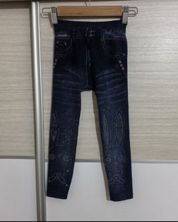(Category: ) located in . Submitted by preloved_items_j (Listing ID 1439675267, Image 1). Description: .