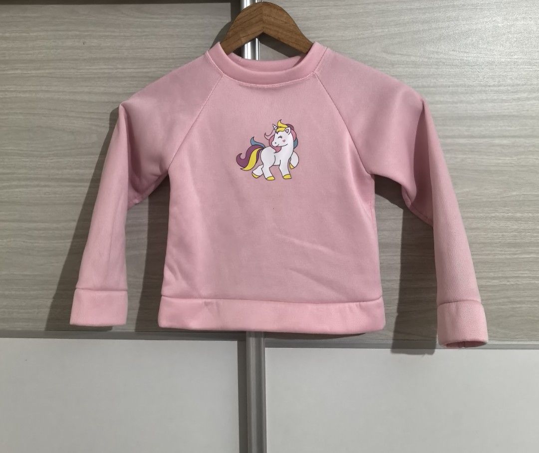 Preloved Sweatshirt and Pants |Age: 3-5 (Category: Babies & Kids Fashion) located in Meycauayan. Submitted by preloved_items_j (Listing ID 1439794664, Image 2). Description: Ideal for cold weather .