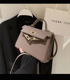 (Category: ) located in . Submitted by amber_lim95 (Listing ID 1439793999, Image 1). Description: .