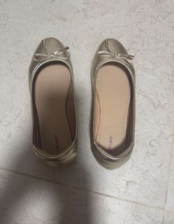 (Category: ) located in . Submitted by declothier (Listing ID 1439734929, Image 1). Description: .