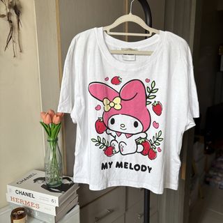 (Category: ) located in . Submitted by on-trendfinds (Listing ID 1439798386, Image 1). Description: .