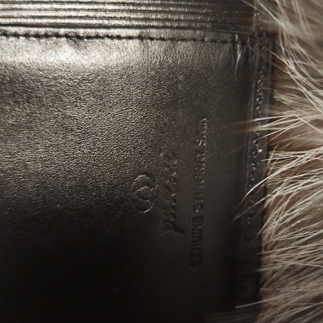 Purse Genuine Stingray Skin Wallet (Category: Wallets & Card holders) located in Bulacan. Submitted by brandedbagspreloved (Listing ID 1439690796, Image 3). Description: korea Bought in very good condition pang pa swerteng wallet.