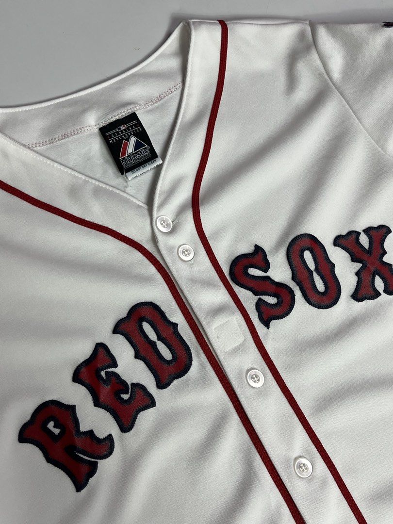 Red sox (Category: Activewear) located in Lipa City. Submitted by _thriftitcloud (Listing ID 1439613881, Image 3). Description: 21x27.