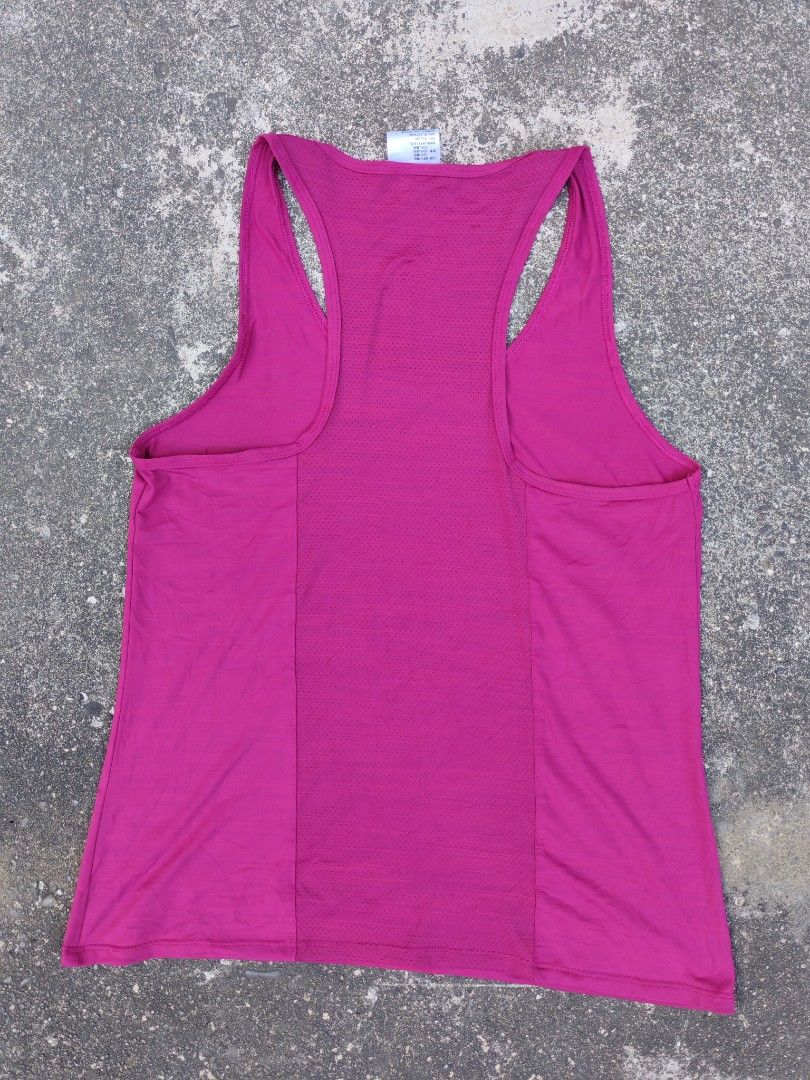 Reebok Les Mills Tank Tops (Category: Activewear) located in Kalibo. Submitted by relivethearchives (Listing ID 1439728551, Image 2). Description: Reebok Les Mills Tank Tops in Excellent Condition Size Medium on Tag DIMES Width: 16 Length: 24 📍 Need Wash.