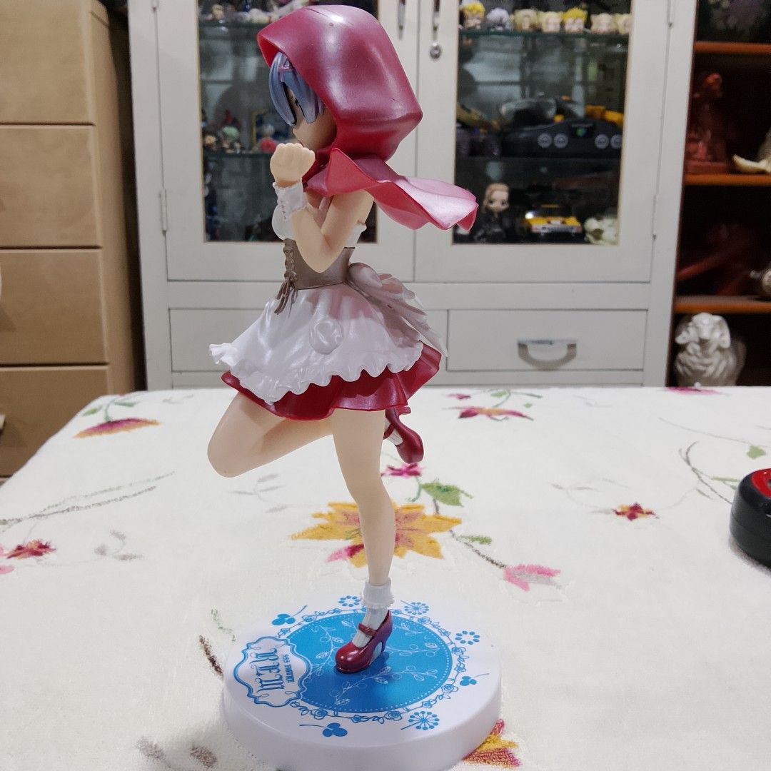 Re:Zero Rem Little Red Riding Hood Figure (Category: Figurines & Statues) located in Manila. Submitted by boldflower_2f5769 (Listing ID 1439773238, Image 2). Description: - Rem figure from Re:Zero. - Features Rem in a Little Red Riding Hood outfit. - Red dress and hood with white accents. - Includes a circular base. - Base has the name "Rem". - Made in China. -Size- 20cm -Price-1000 - Mop- through Gcash only -COURIER-J&t/LBC/lalamove -PAYMENT FIR