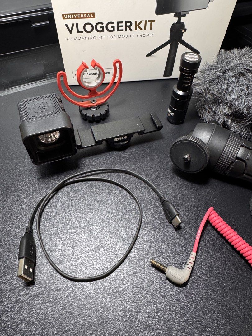 Rode Universal Vlogger Kit (Category: Microphones) located in Quezon City. Submitted by ldrinquiry (Listing ID 1439787774, Image 3). Description: RØDE Universal Vlogger Kit Lady-owned Complete with: 1. RØDE VideoMic 2. Tripod/hand grip 3. LED light 4. Phone mount 5. Cables/accessories (USB-C) 6. Deadcat/windscreen 7. Original box LIGHTLY USED – well taken care of – minimal signs of use on the tripod and cellphone mount – the rest are unused / nev