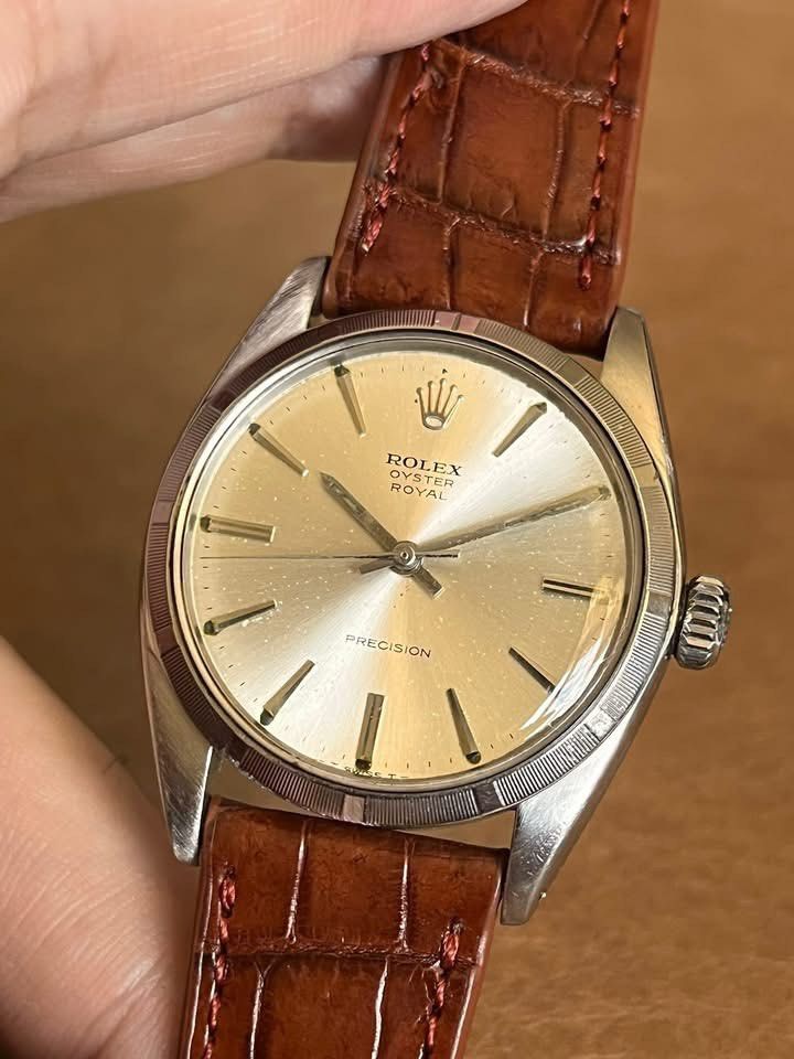 Rolex Oyster Royal Precision 1964 (Category: Luxury Watches) located in Caloocan City. Submitted by hanseck27 (Listing ID 1439649551, Image 2). Description: 1964 Rolex Oyster Royal Precision Ref. 6427 — Silver Patina Dial | Engine Turned Bezel | Cal. 1210 An honest example of vintage Rolex character, the Oyster “Royal” Precision 6427 represents the understated side of the brand’s mid-century lineup. With its slim profile, manual wind movement, an