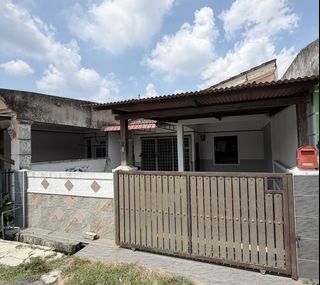 (Category: ) located in . Submitted by razrahman (Listing ID 1439772259, Image 1). Description: .