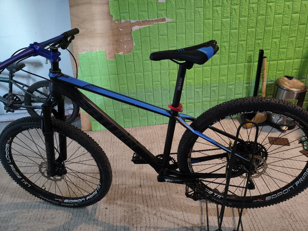 Saturn Atlas 2.0 MTB (Category: Bicycles) located in Manila. Submitted by kugelblitz (Listing ID 1439713065, Image 1). Description: - Saturn Atlas mountain bike - Black and blue frame - Schwalbe tire - Black seat with blue accents - In good working condition - 27.5 Frame - weapon prime 9 pawls daw divided into 3 teeth lng sa loob tu. - Weapon rim - Ready to ride! - Negotiable - Shakeys Bagumbayan or SM hyper market lng. (front Ng JRU) meet up.