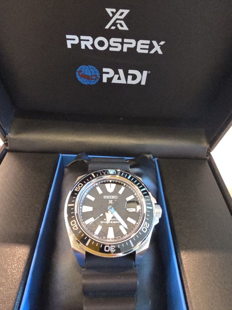 Seiko Prospex PADI Automatic Diver's 200m SRPG21 (Category: Men's Watches) located in Manila. Submitted by dim101 (Listing ID 1439746346, Image 1). Description: - Seiko Prospex PADI Automatic Diver's Watch - Black dial with luminous markers and hands - Rotating bezel - Black rubber strap with Seiko buckle - Includes original box and warranty card - Warranty card dated October 23, 2022 - Case number: 4R35-03W0 used only on special occasions rfs: s
