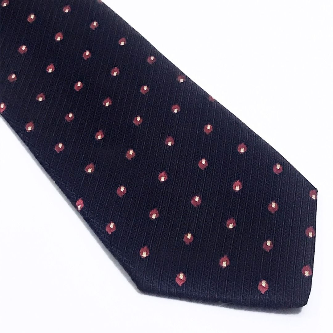 Select Navy Blue Textured Weave Navy Blue Neck Tie (Category: Ties) located in Taguig. Submitted by retrogaze (Listing ID 1439647213, Image 2). Description: This Select necktie features a foundational navy blue base enriched by a dense, textured weave that gives the fabric a fine, tactile dimension. It is decorated with an orderly jacquard repeating micro design pattern composed of miniature, pin-dot geometric floral clusters in a crisp contrasti