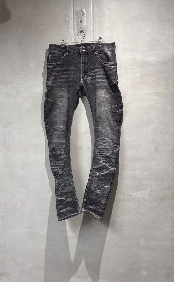 Semantic Design (Category: Jeans) located in Manila. Submitted by allinthiswall (Listing ID 1439607873, Image 1). Description: y2k joint mid 2000s @semantic_design_official jap 🇯🇵 brand curved leg jeans,. 👖 features exaggerated, ergonomically curved outer and inner seam creates a distinct J-shape silhouette when laid flat,. cool aggress whiskers fade,. measures 32’-33’ inch waist by 42’ inch overall length,. real femboy joint #allinthiswall 🦋