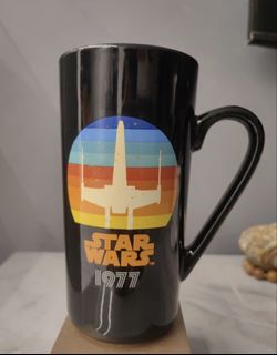 （分類：）位於 。 由 StarWarsFan 提交（商品編號 1439719928，圖片 1）。簡介： 。