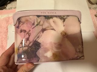 （分類：）位於 。 由 cclllcc 提交（商品編號 1439761741，圖片 1）。簡介： 。