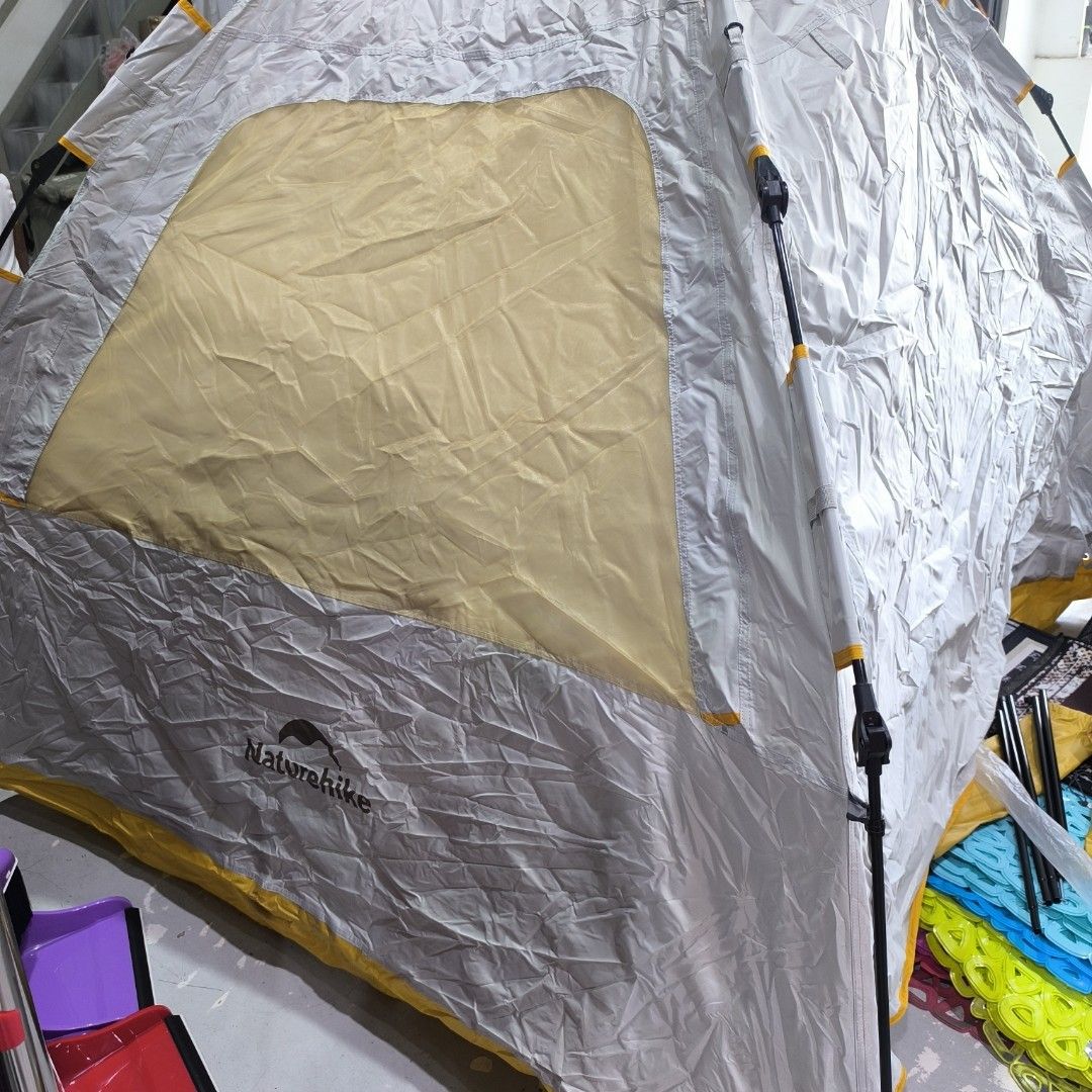 Tent camping (Category: Everything Else Others) located in Valenzuela. Submitted by iesel (Listing ID 1439749248, Image 2). Description: new.Easy to set up 4-5 person tent.