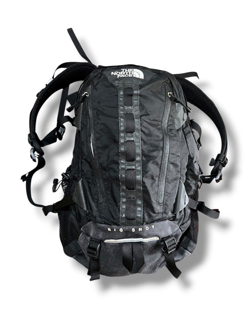 The North Face Big Shot Backpack (Category: Backpacks) located in Palauig. Submitted by thrifterthriftingthrifted (Listing ID 1439762038, Image 1). Description: Scratches, broken 1 zipper only.