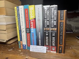 (Category: ) located in . Submitted by hestias_bookshelf (Listing ID 1439701466, Image 1). Description: .