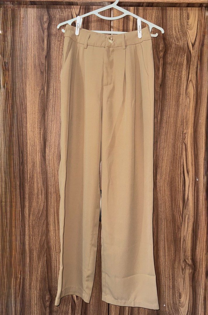 Trouser Pants (Category: Other Bottoms) located in Angono. Submitted by gentlyadoredstuff (Listing ID 1439803828, Image 1). Description: - Size: Small - Location: Antipolo City.