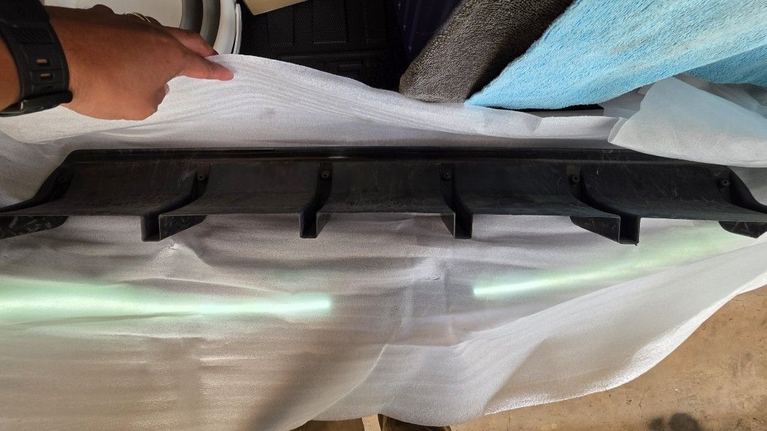 Universal rear diffuser (Category: Bodykits & Styling) located in Singapore. Submitted by magikal747 (Listing ID 1439748236, Image 1). Description: - Universal rear diffuser - Forge carbon dip printed - Condition: 9/10 - Self-collection only - Installation at your own workshop - PM for fast deal.