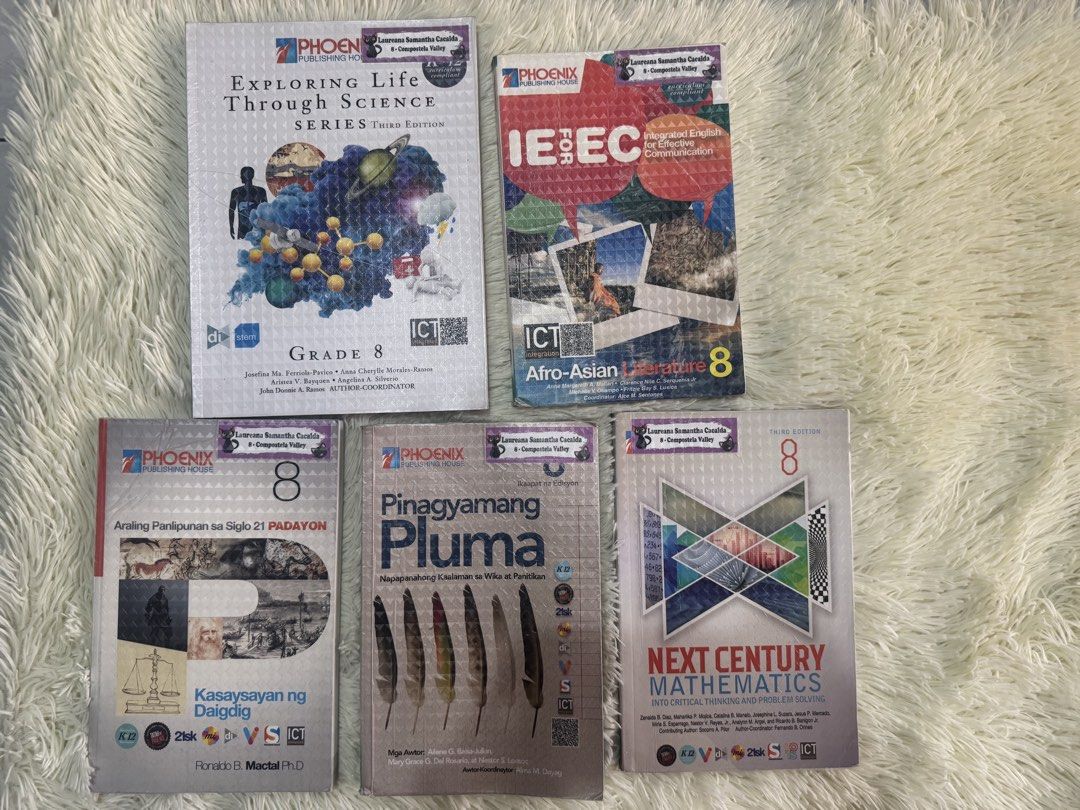 Used Books Grade 7 to 9 (Category: Textbooks) located in Las Pinas. Submitted by Le.Pattie.Luxe (Listing ID 1439652224, Image 3). Description: Pre-loved books from Elizabeth Seton School 📔𝐏𝐡𝐩 𝟑𝟎𝟎 𝐄𝐀𝐂𝐇📔 📕Grade 9 • Exploring Life Through Science Series • E-Math Worktext in Mathematics • Global Times Living History Ekonomiks • Integrated English for Effective Communication • Pinagyamang Pluma 📗Grade 8 • Exploring Life Through Science S