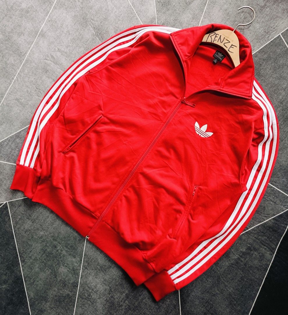 Vintage Adidas Track Jacket (Authentic) (Category: Coats, Jackets and Outerwear) located in Cebu City. Submitted by renzecamingay (Listing ID 1439647126, Image 3). Description: Adidas Track Jacket Good as New Medium to Large fit Width 23.5 Length 28 2k Plus ship Only Thank you and GOD bless 🙏.