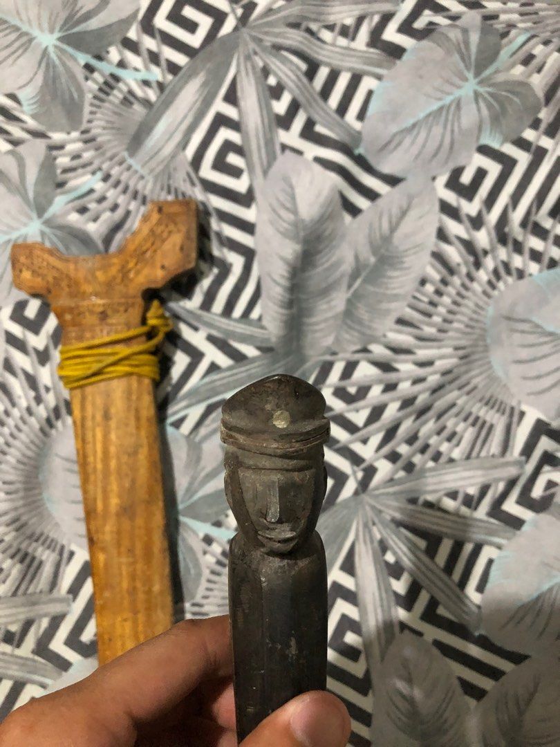 Vintage itak moro Blade (Category: Everything Else Others) located in Dumaguete. Submitted by raysthrift (Listing ID 1439716937, Image 3). Description: Vintage Kris/keris moro Blade .