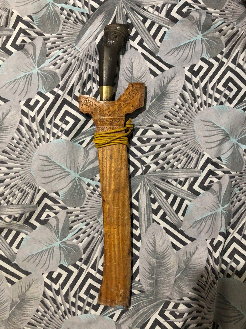 Vintage itak moro Blade (Category: Everything Else Others) located in Dumaguete. Submitted by raysthrift (Listing ID 1439716937, Image 1). Description: Vintage Kris/keris moro Blade .