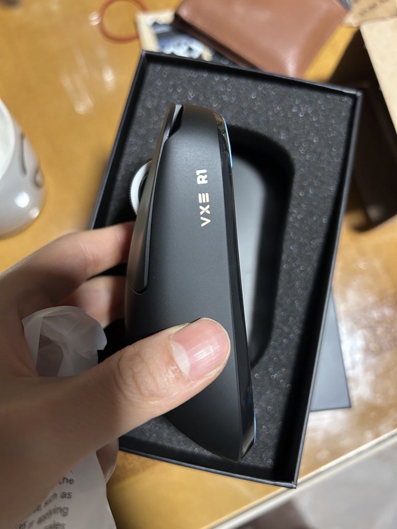 VXE R1 Pro Lightweight Wireless Mouse - Brand New463166985019729921