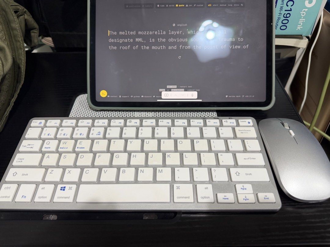 Wireless Bluetooth Keyboard and Mouse Set463164267499376640