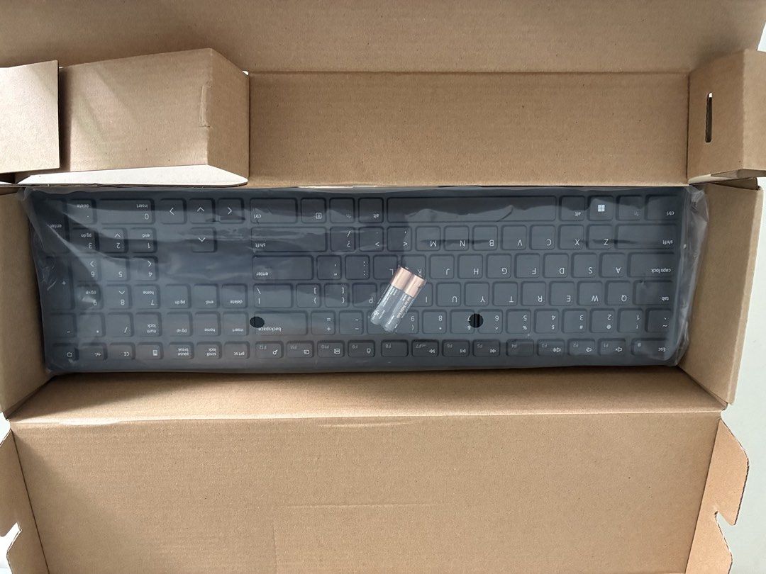 Wireless Keyboard - Brand New462794949867622400