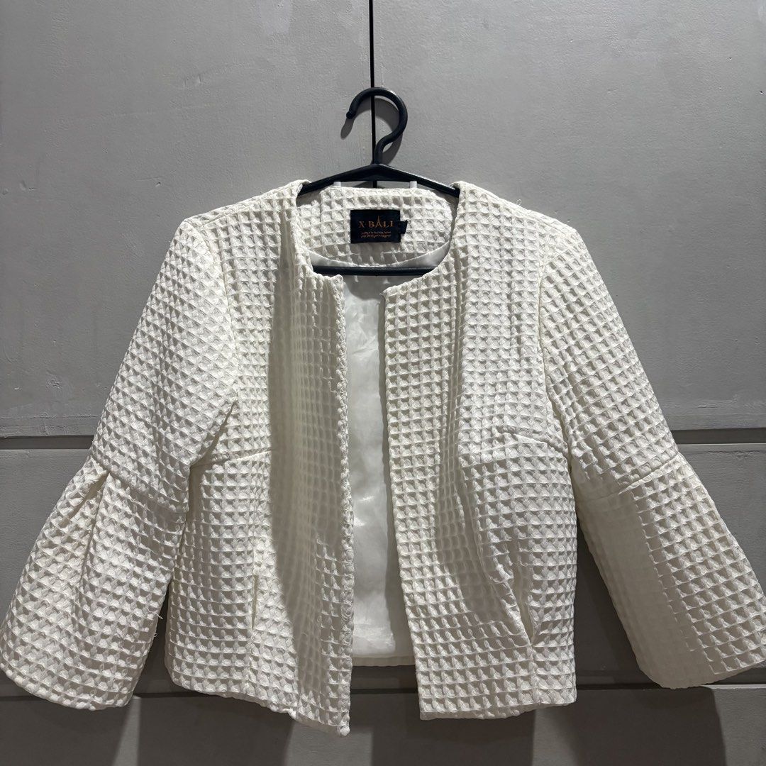X-Bali White Blazer with Bell Sleeves (Category: Coats, Jackets and Outerwear) located in Las Pinas. Submitted by active.momma07 (Listing ID 1439614733, Image 1). Description: - X-Bali white blazer - Unique textured fabric - Stylish bell sleeves - Open front design - Smooth lining - Versatile for various occasions.