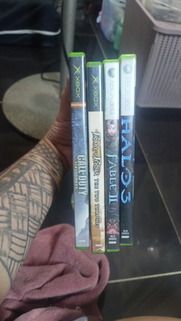 Xbox 360 games (Category: Xbox) located in Manila. Submitted by zazai28 (Listing ID 1439654707, Image 1). Description: 500 for 3 Meet up o shipping just pm me. - Includes the following games: - "Call of Duty 2: Big Red One" - "Prince of Persia: The Two Thrones" - "Halo 3" (x2 copies) - All games come in their original cases..