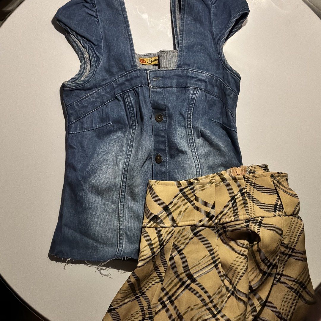 Genviet Y2K Denim Cap-Sleeve Bustier Top (Category: Blouses) located in Santo Tomas. Submitted by silverthry (Listing ID 1439733342, Image 1). Description: Petite girl friendly ♡ best fits XXS–Small skirt posted separately on my profile.