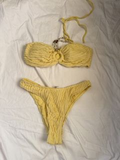 (Category: ) located in . Submitted by r.closet112 (Listing ID 1439702534, Image 1). Description: .