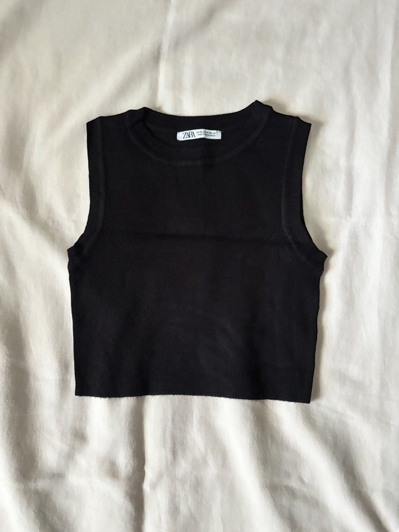 Zara Black Sleeveless Knit Top (Category: Sleeveless) located in Pasig City. Submitted by r_ain (Listing ID 1439717088, Image 1). Description: - Good quality knit - Fits S-M - Used twice only.