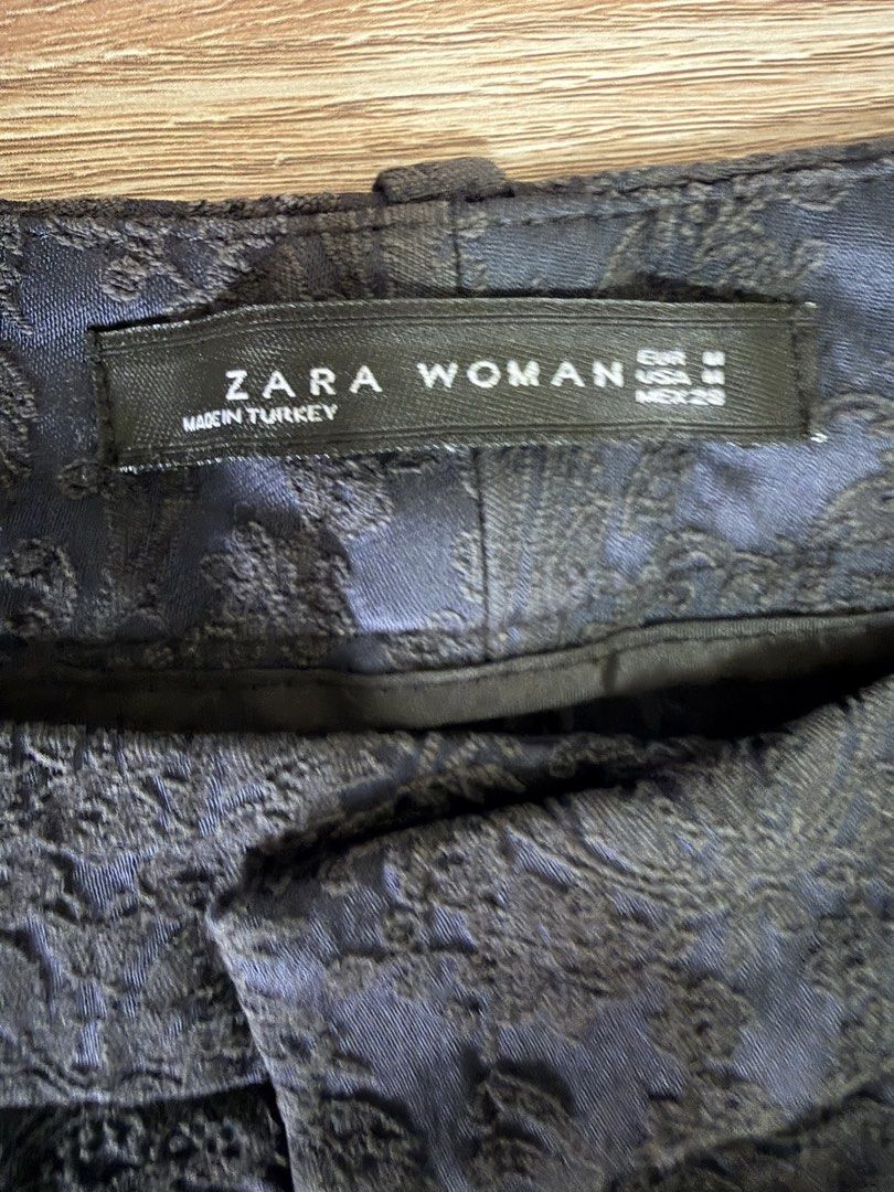 ZARA ladies trousers (Category: Other Bottoms) located in Muntinlupa City. Submitted by gap0710 (Listing ID 1439691124, Image 2). Description: Zara formal trousers for office and special events with unique fabric design . In very good condition. Waist : 30 inches Length : 37-38 inches.