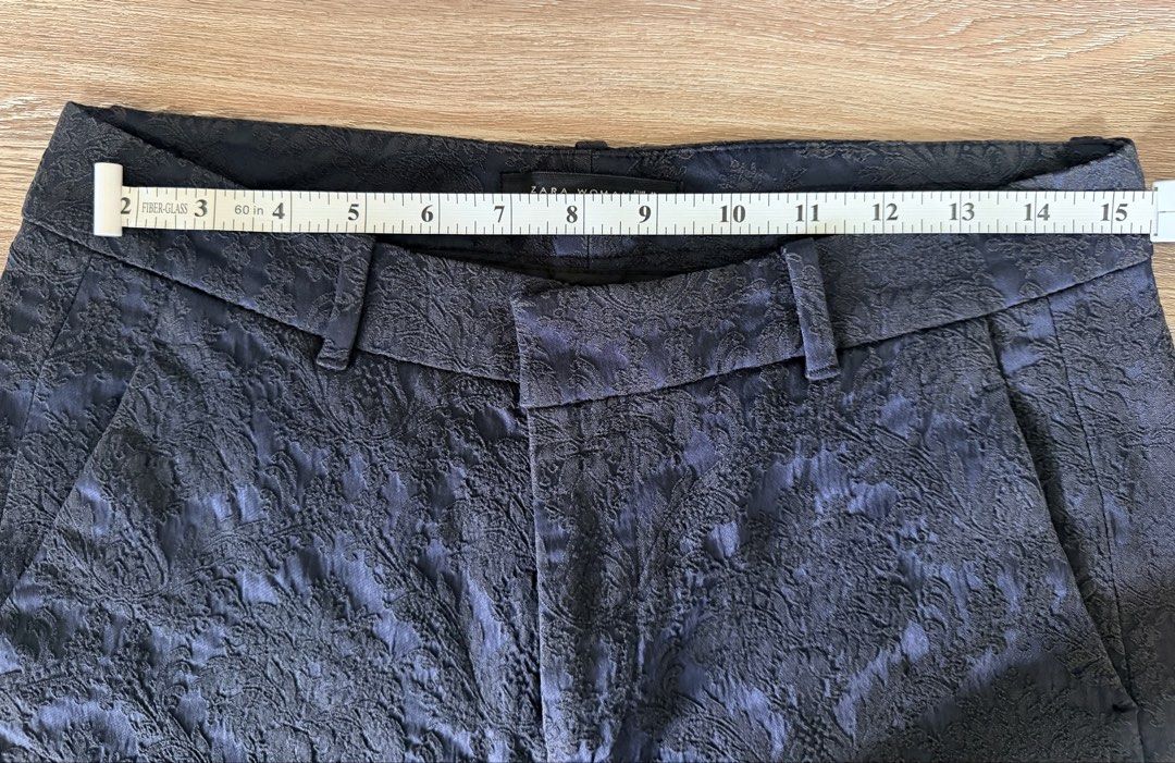 ZARA ladies trousers (Category: Other Bottoms) located in Muntinlupa City. Submitted by gap0710 (Listing ID 1439691124, Image 1). Description: Zara formal trousers for office and special events with unique fabric design . In very good condition. Waist : 30 inches Length : 37-38 inches.