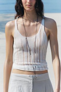 (Category: ) located in . Submitted by shopinmycloset_88 (Listing ID 1439648069, Image 1). Description: .