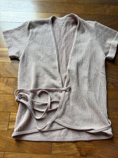 (Category: ) located in . Submitted by lovestoshop_me (Listing ID 1439641247, Image 1). Description: .
