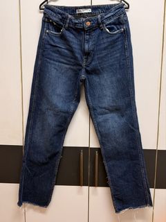 (Category: ) located in . Submitted by certified.declutterer (Listing ID 1439610345, Image 1). Description: .