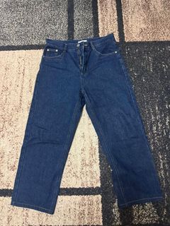 (Category: ) located in . Submitted by asyapreloved11 (Listing ID 1439771573, Image 1). Description: .