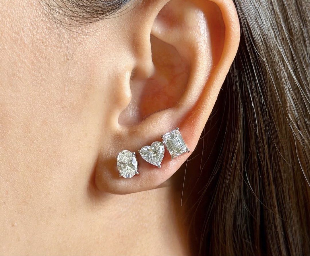 18k 1ct IGI Lab Grown Diamonds (Category: Earrings) located in Pasig City. Submitted by bagplaymnl (Listing ID 1439850548, Image 1). Description: .
