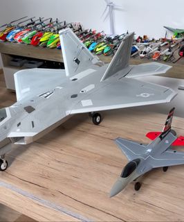（分類：）位於 。 由 modelsbase 提交（商品編號 1439986049，圖片 1）。簡介： 。